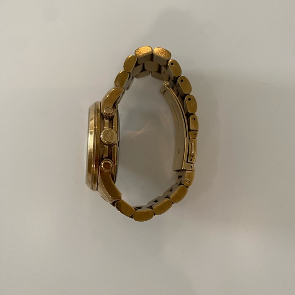 Michael Kors Runway Watch - Gold Tone - Picture 3 of 6